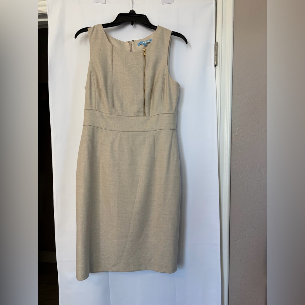 Antonio‎ Melani beige sleeves sheath dress